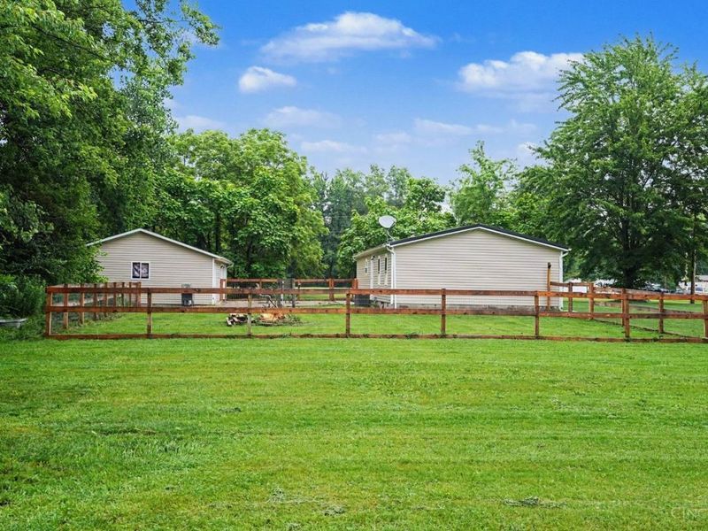 17451 Bloomrose Road, Sterling Twp, OH 45176 Photo 15