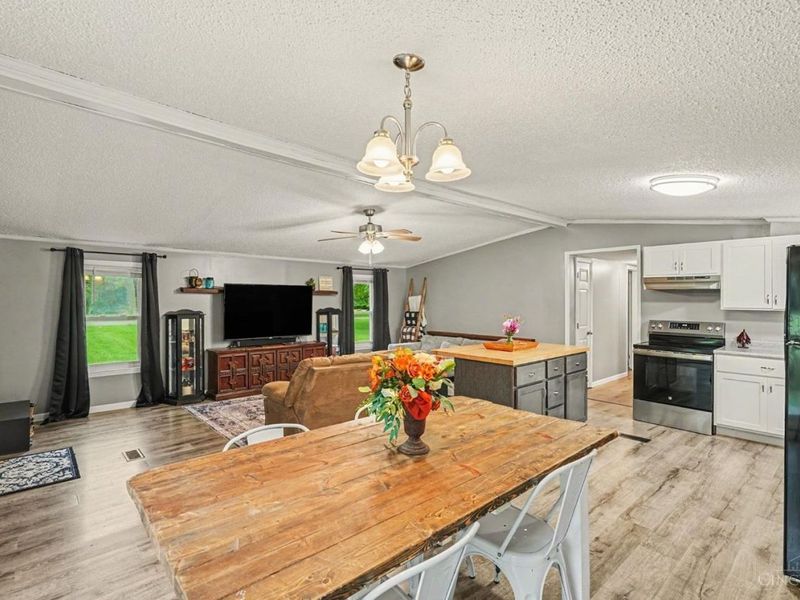 17451 Bloomrose Road, Sterling Twp, OH 45176 Photo 3