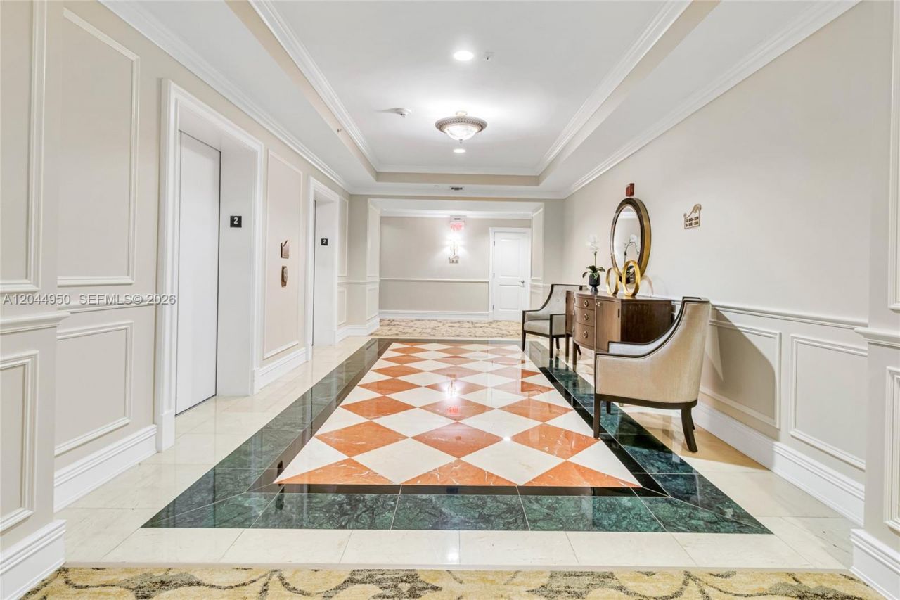 16100 Emerald Estates Dr , Unit 298, Weston, FL 33331 Photo