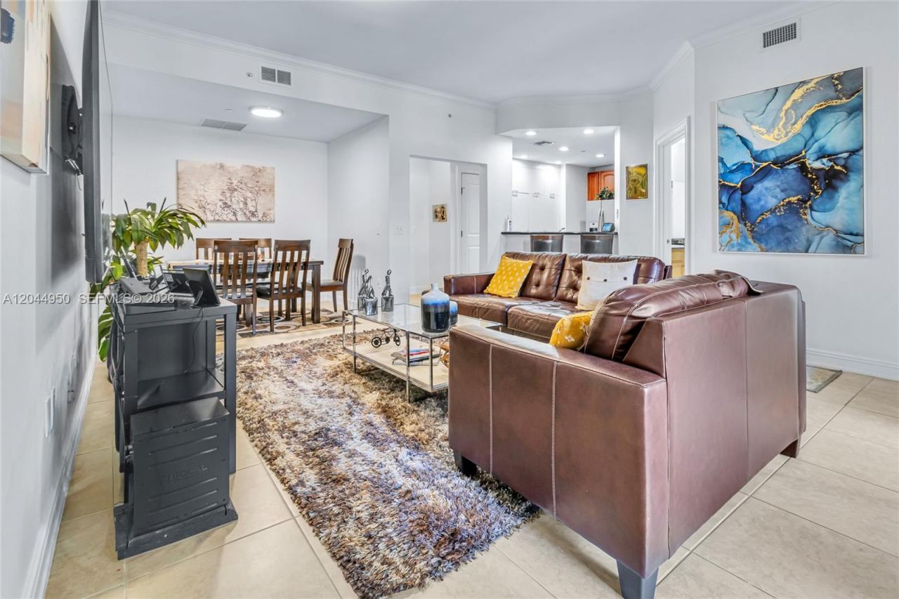 16100 Emerald Estates Dr , Unit 298, Weston, FL 33331 Photo