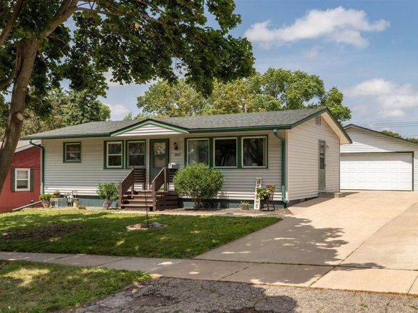 1823 18 1/2 Street NW, Rochester, MN 55901