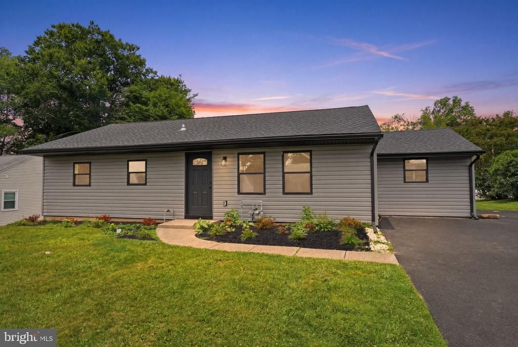 349 ANDOVER ROAD , FAIRLESS HILLS, PA 19030