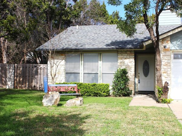 215 Stowaway CV, Unit A, Lakeway, TX 78734
