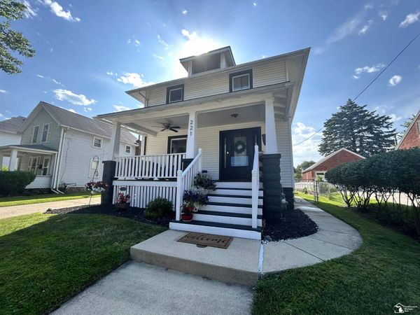 221 Borgess Avenue, Monroe, MI 48162