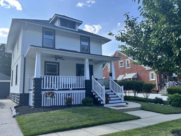 221 Borgess Avenue, Monroe, MI 48162