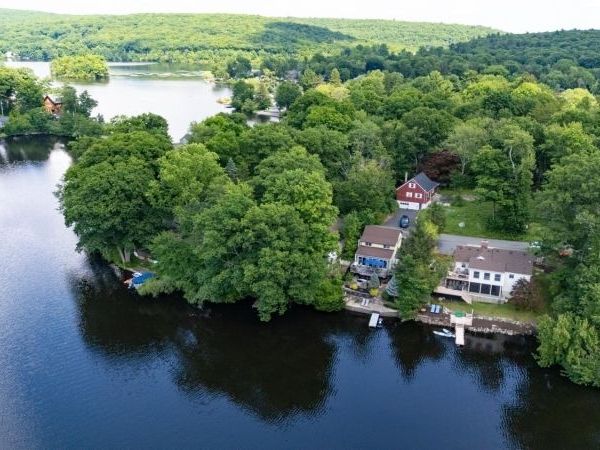 3 Allaire Rd, West Milford, NJ 07421