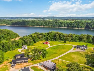 483 Kimber Drive, Nancy, KY 42544