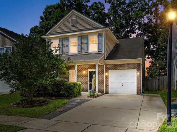 2740 Bramble Ridge Court, Charlotte, NC 28215