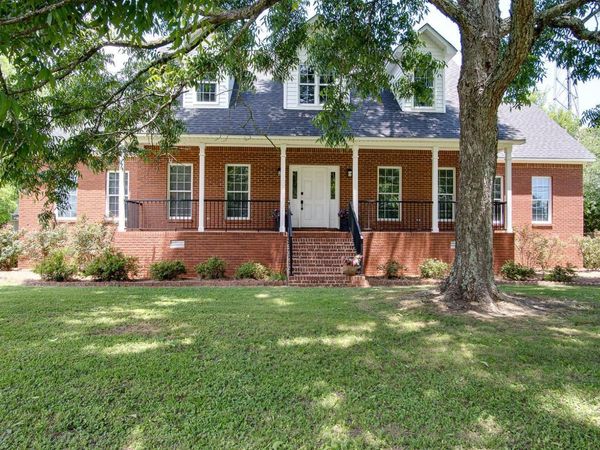 102 Rockhaven Drive, Guntersville, AL 35976