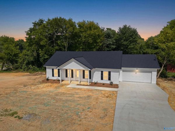 260 Carrington Lane, Albertville, AL 35950