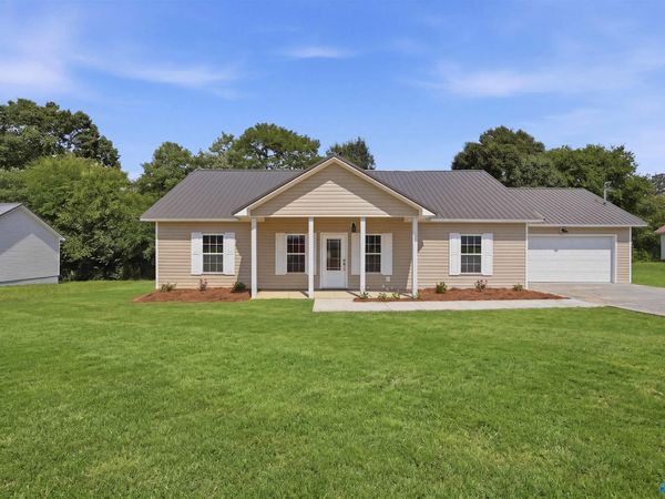 184 Carrington Lane, Albertville, AL 35950