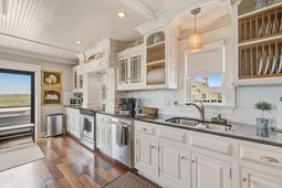 1544 Barquentine Drive photo 4