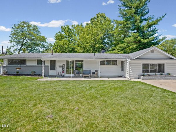 3201 E Lincolnshire Boulevard, Toledo, OH 43606