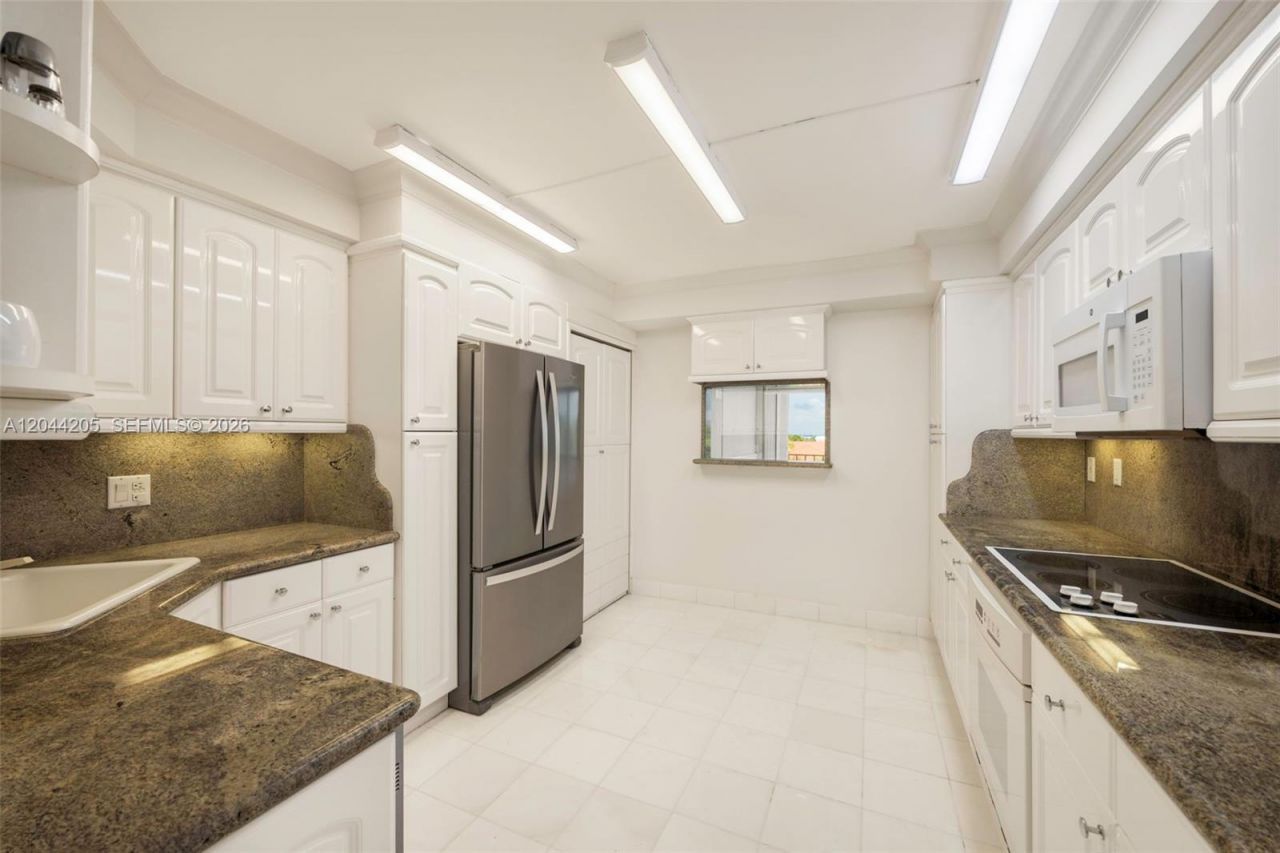 155 Ocean Lane Dr , Unit 600, Key Biscayne, FL 33149 Photo
