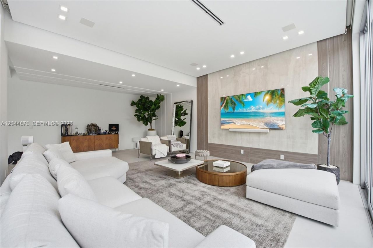 91 Fiesta Way , Fort Lauderdale, FL 33301 Photo