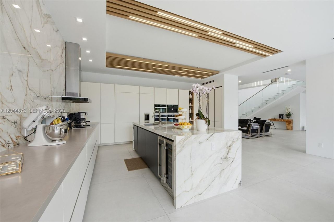 91 Fiesta Way , Fort Lauderdale, FL 33301 Photo