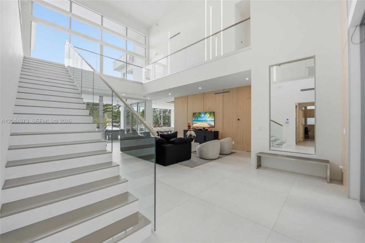 91 Fiesta Way , Fort Lauderdale, FL 33301 Photo