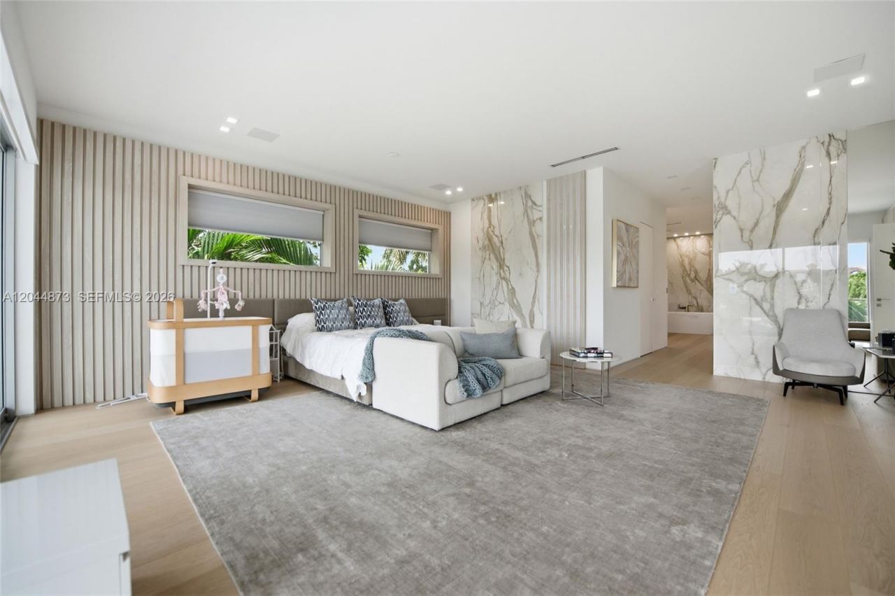 91 Fiesta Way , Fort Lauderdale, FL 33301 Photo