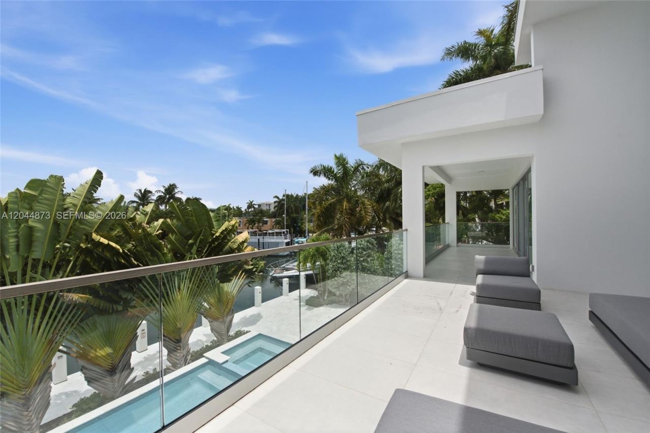 91 Fiesta Way , Fort Lauderdale, FL 33301 Photo