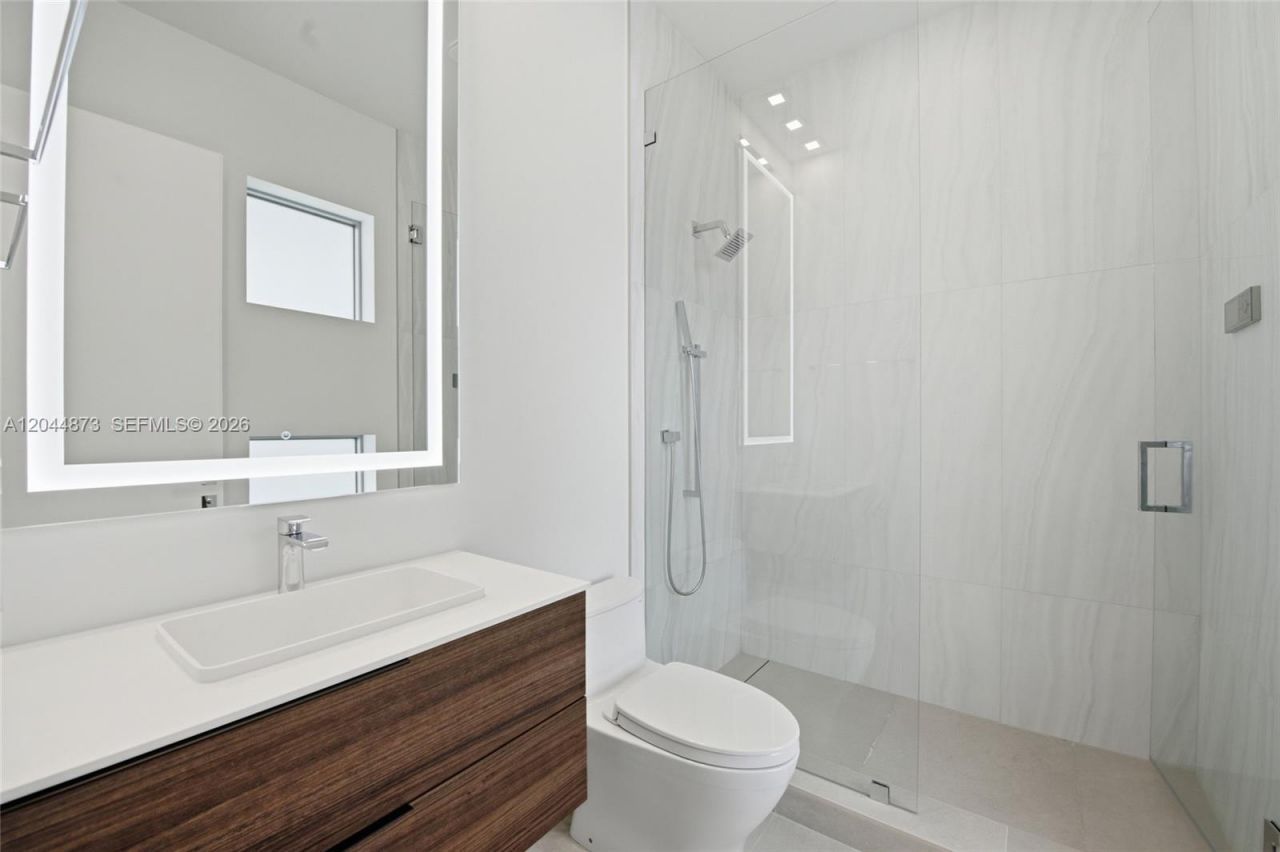 91 Fiesta Way , Fort Lauderdale, FL 33301 Photo