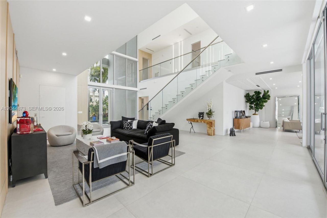 91 Fiesta Way , Fort Lauderdale, FL 33301 Photo