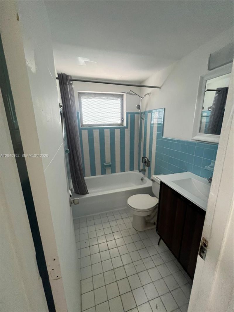 636 Meridian Ave, Unit 4, Miami Beach, FL 33139 Photo