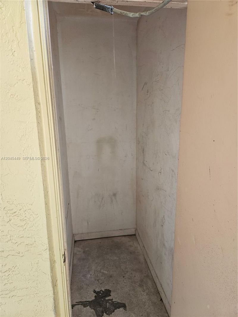 18306 NW 68th Ave , Unit H, Hialeah, FL 33015 Photo