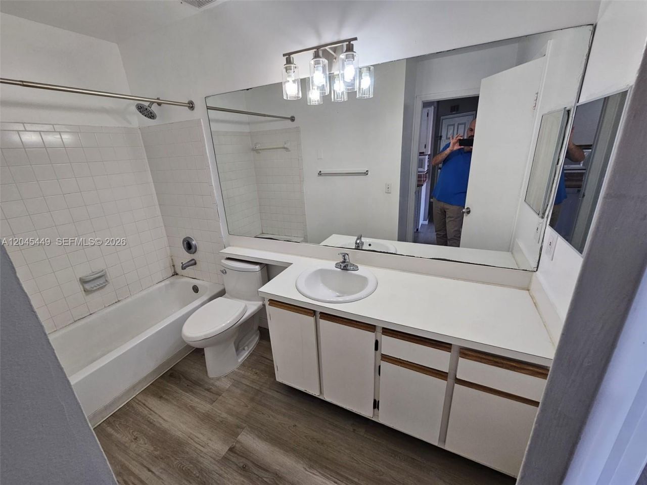 18306 NW 68th Ave , Unit H, Hialeah, FL 33015 Photo