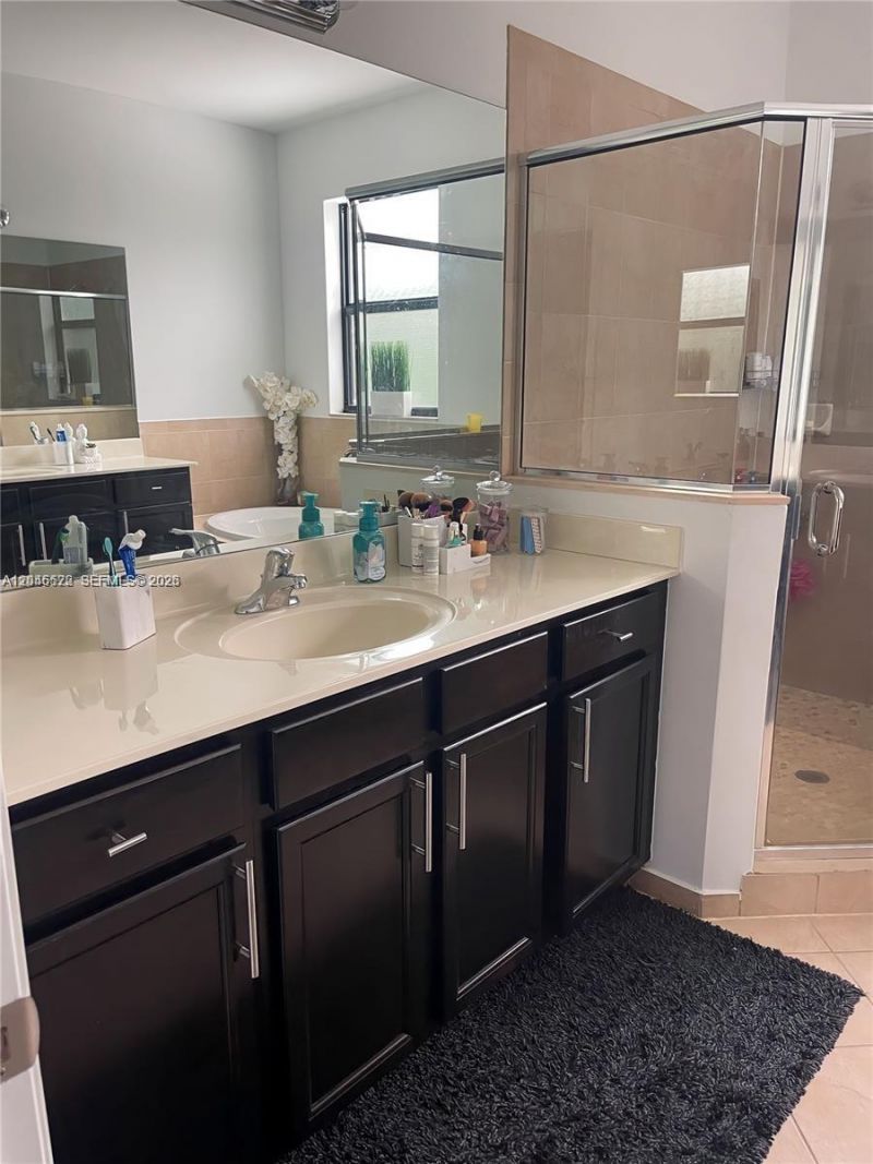 8719 W 33rd Ave , Hialeah, FL 33018 Photo