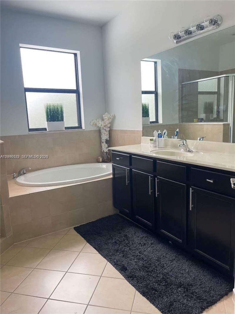 8719 W 33rd Ave , Hialeah, FL 33018 Photo