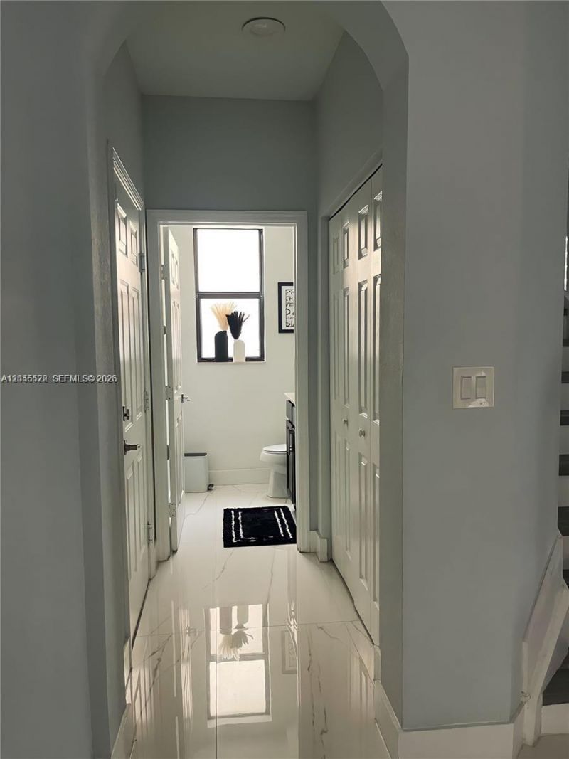 8719 W 33rd Ave , Hialeah, FL 33018 Photo