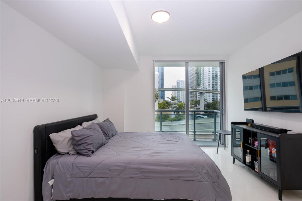 350 S Miami Ave , Unit 306, Miami, FL 33130 Photo