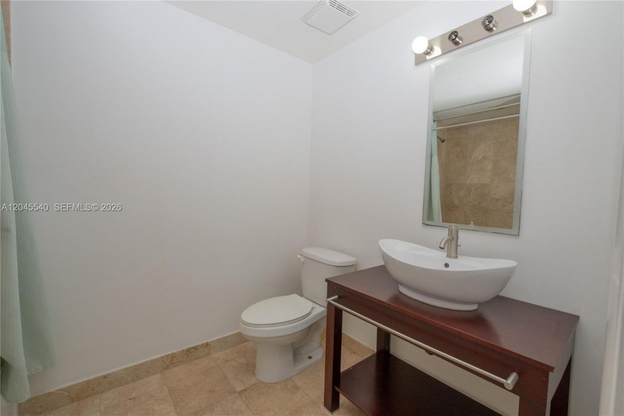 350 S Miami Ave , Unit 306, Miami, FL 33130 Photo