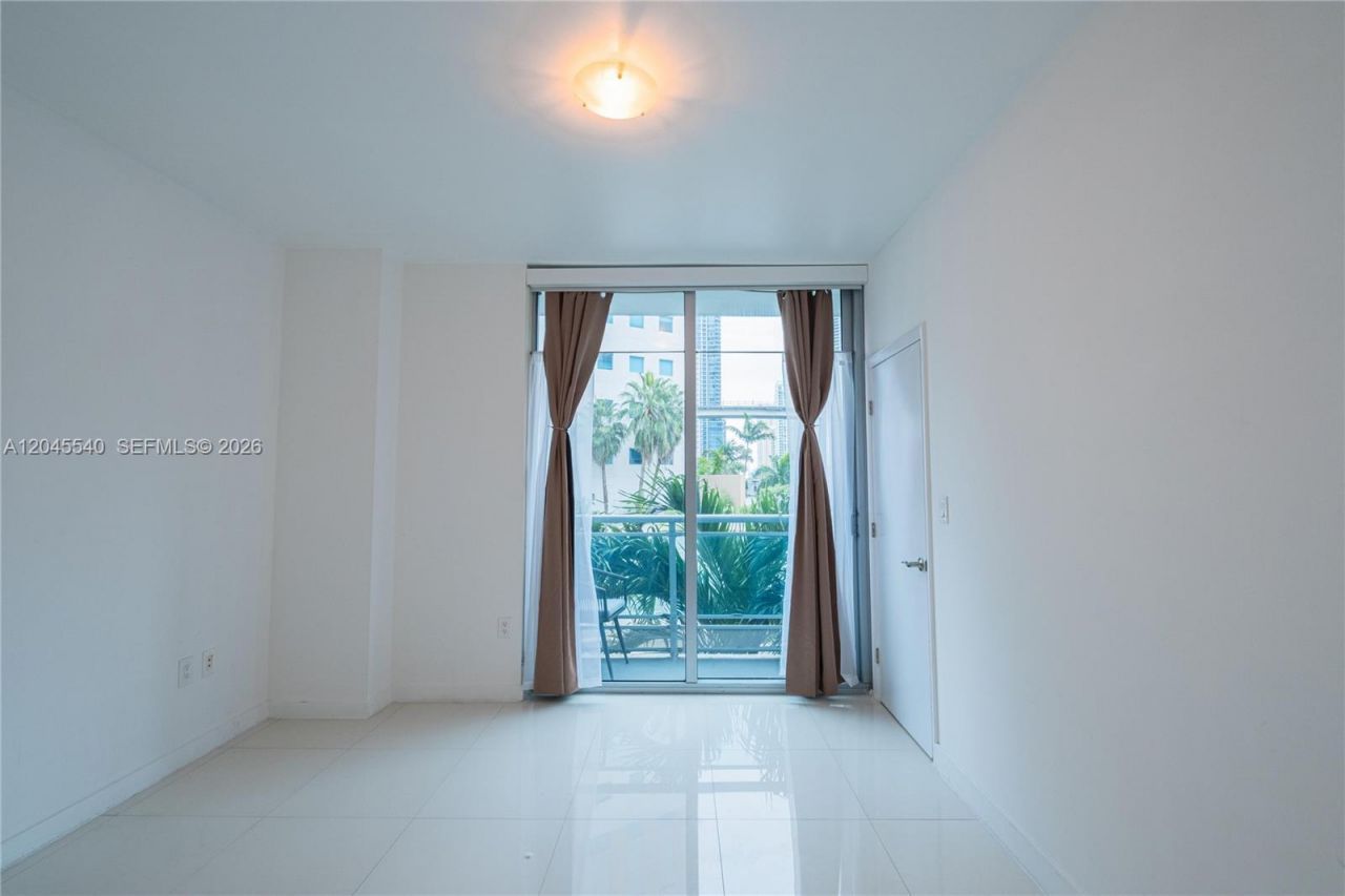 350 S Miami Ave , Unit 306, Miami, FL 33130 Photo