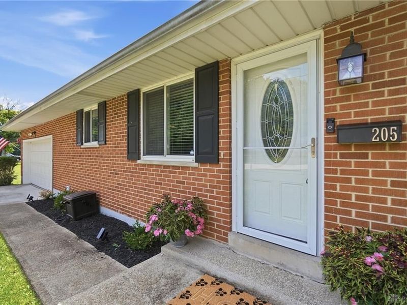 205 Parker Drive, Springboro, OH 45066 Photo 4