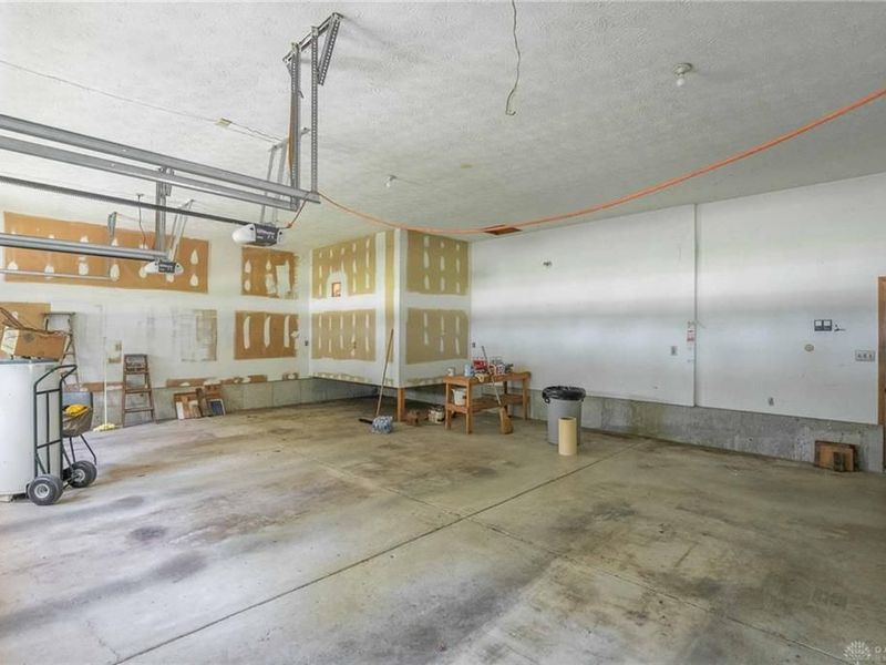 8833 E State Route 41, New Carlisle, OH 45344 Photo 37