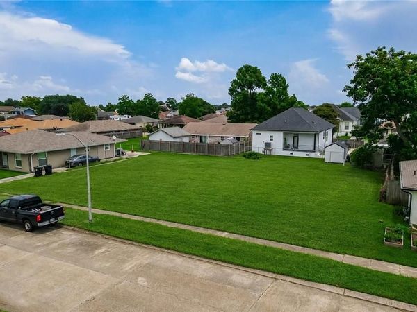 3417 MARIETTA Street , Chalmette, LA 70043