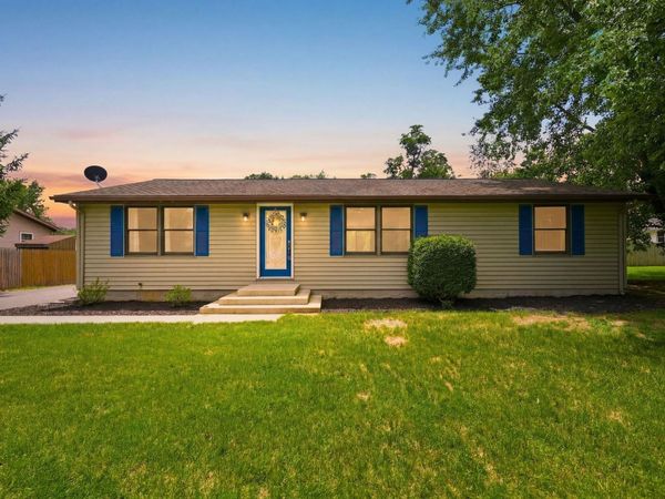 10715 E SR 8 Road, Knox, IN 46534