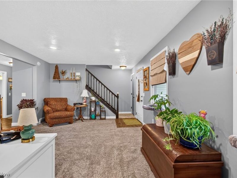 5668 Perry Hills Drive SW, Canton, OH 44706 Photo 14