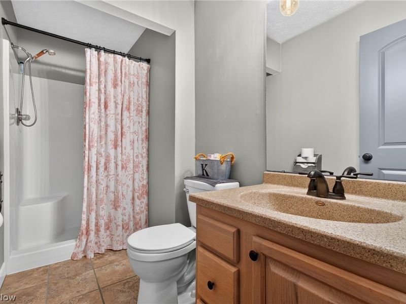 5668 Perry Hills Drive SW, Canton, OH 44706 Photo 21