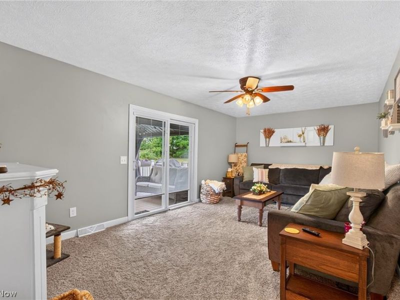 5668 Perry Hills Drive SW, Canton, OH 44706 Photo 22