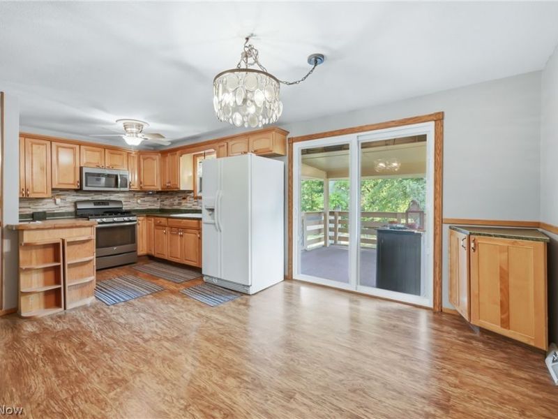 805 Trumbull Drive, Niles, OH 44446 Photo 10