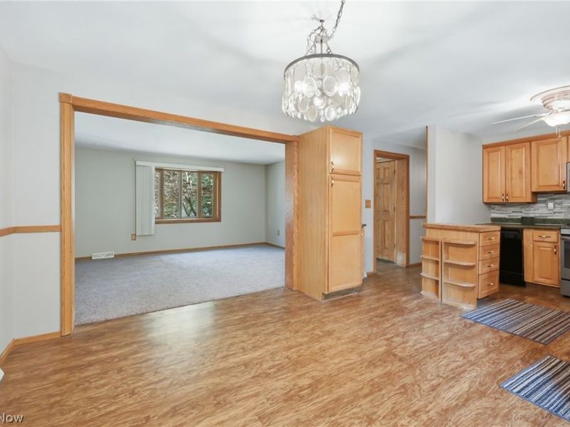 805 Trumbull Drive, Niles, OH 44446 Photo 9