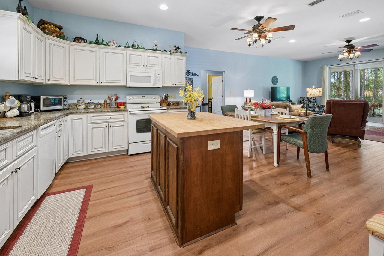 14590 NE 35th Avenue, Chiefland, FL 32626 Photo
