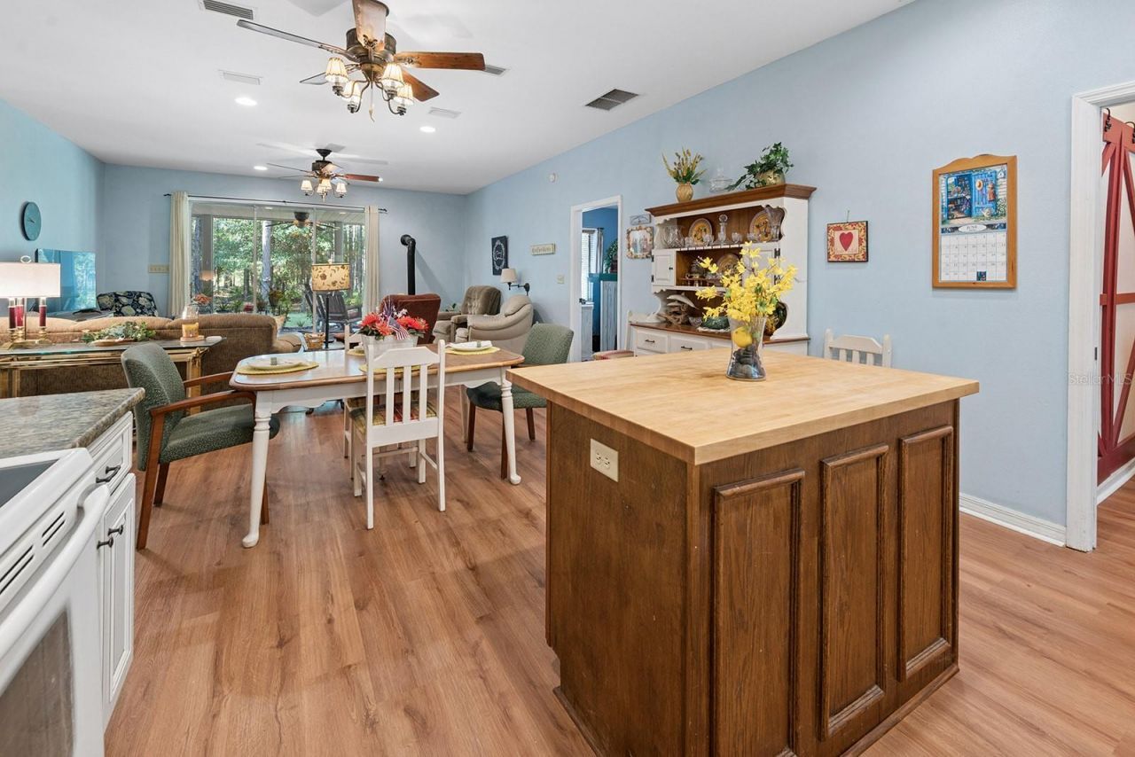 14590 NE 35th Avenue, Chiefland, FL 32626 Photo