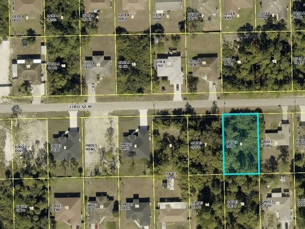 3305 23RD STREET W, LEHIGH ACRES, FL 33971