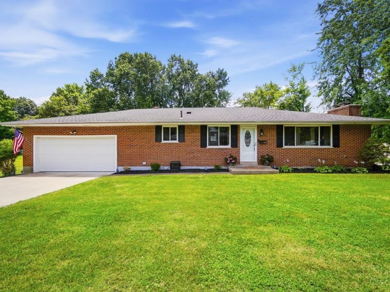 205 Parker Drive, Springboro, OH 45066 Photo 3
