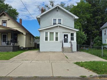 318 77th Street, Niagara Falls, NY 14304