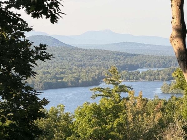 5 Peaked Hill Road, Ashland, NH 03217