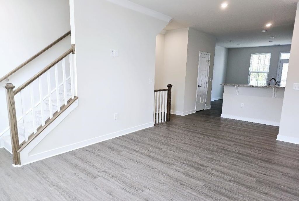 303 Golan Circle  Photo 17